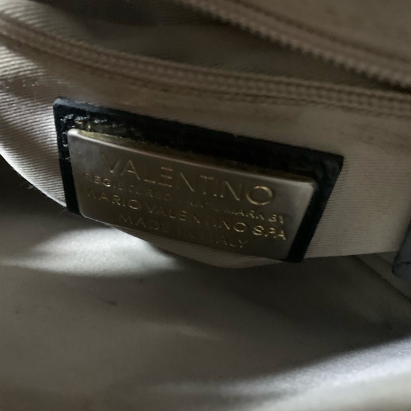 Valentino crossbody purse 🖤 - Picture 6 of 6